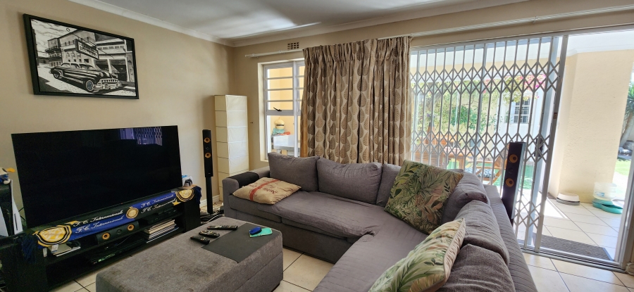 3 Bedroom Property for Sale in Sunningdale Western Cape